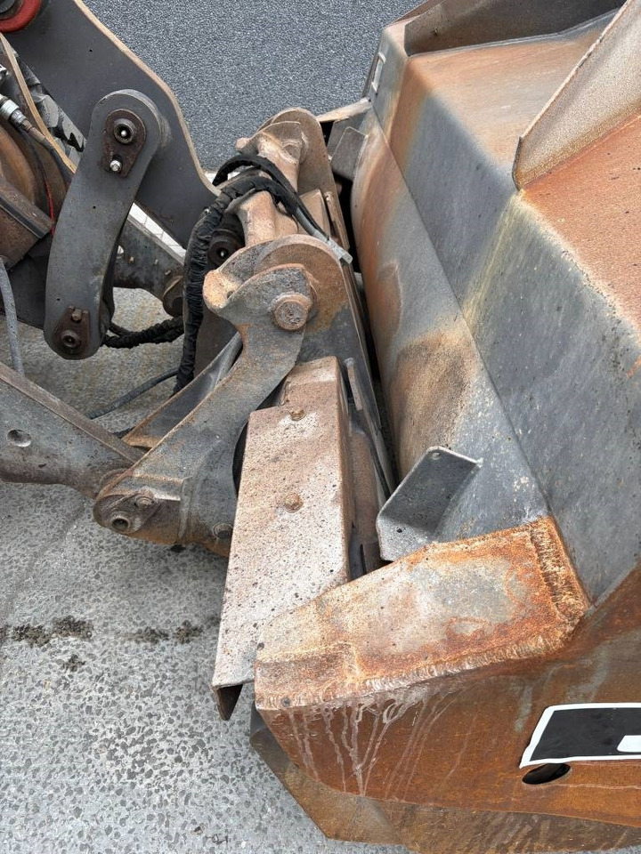 Wiellader Volvo L 90 H (High tip + New tires)