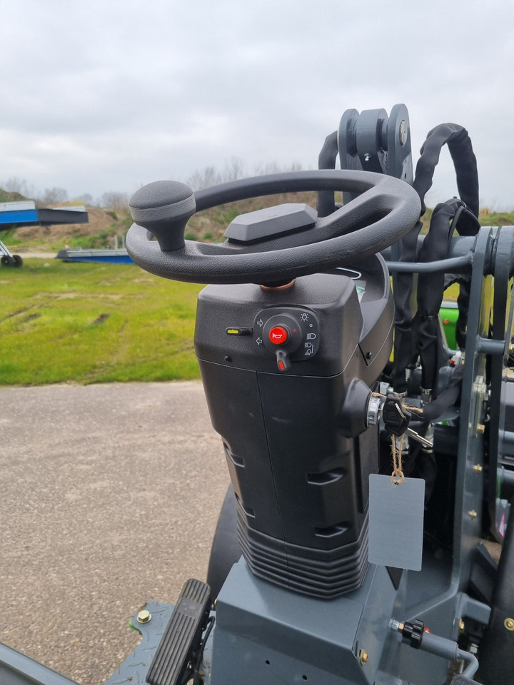 Wiellader WCM -L1460 shovel met beugel