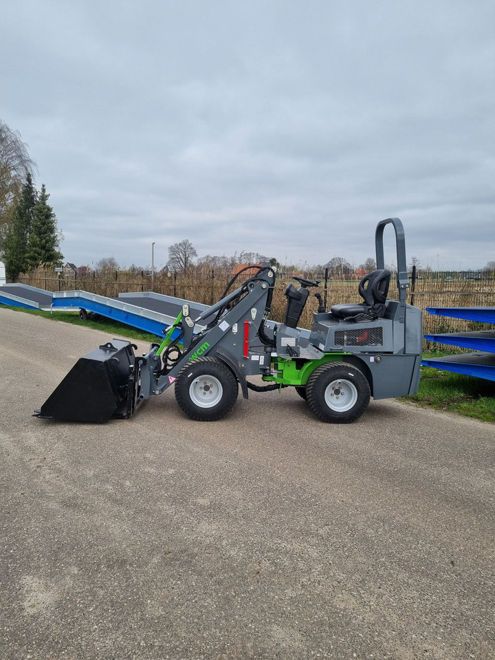 Wiellader WCM -L1460 shovel met beugel