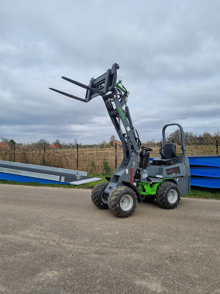 Wiellader WCM -L1460 shovel met beugel