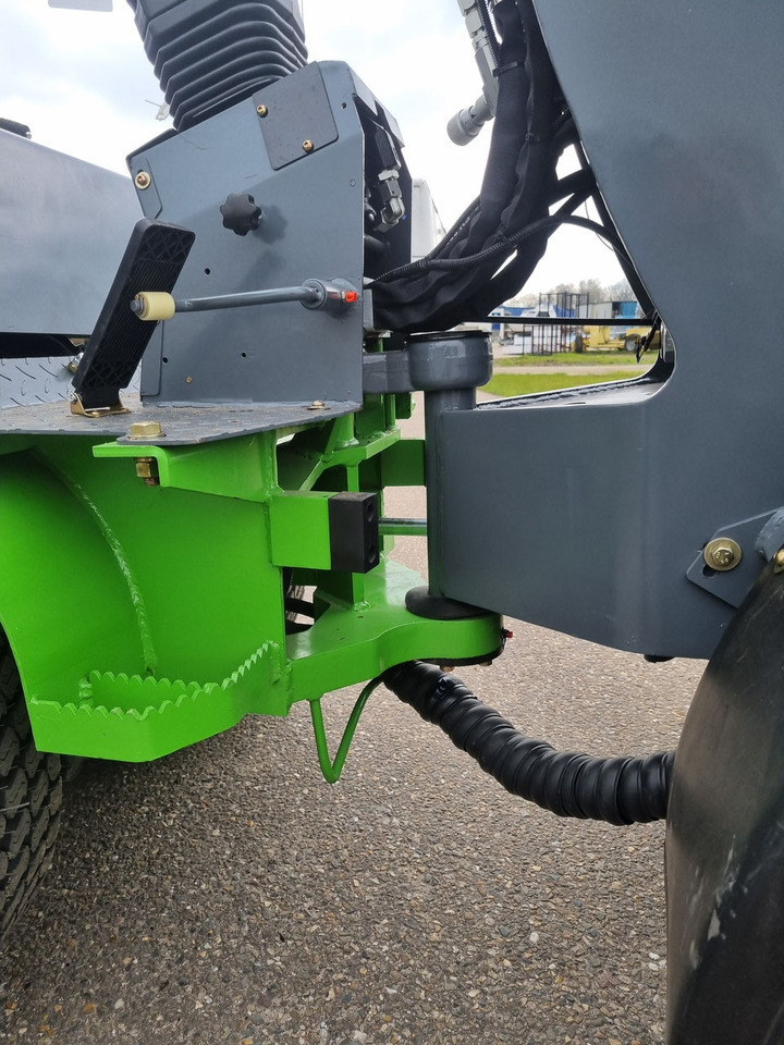 Wiellader WCM -L1460 shovel met beugel