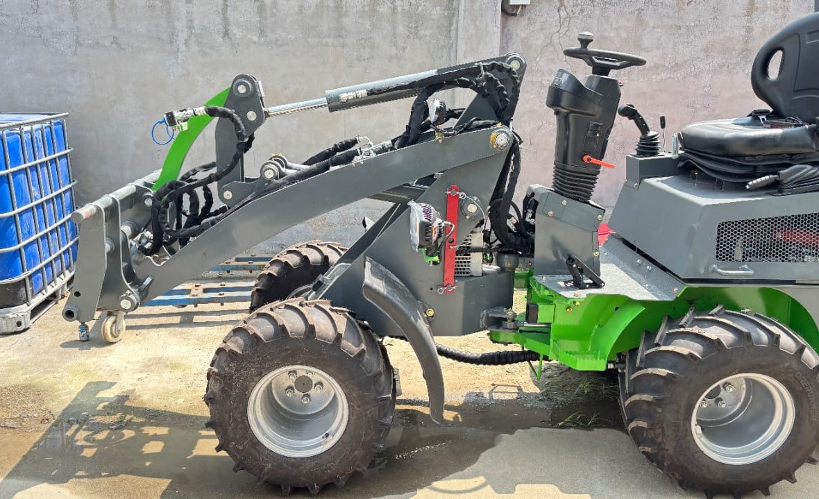 Wiellader WCM -L1812