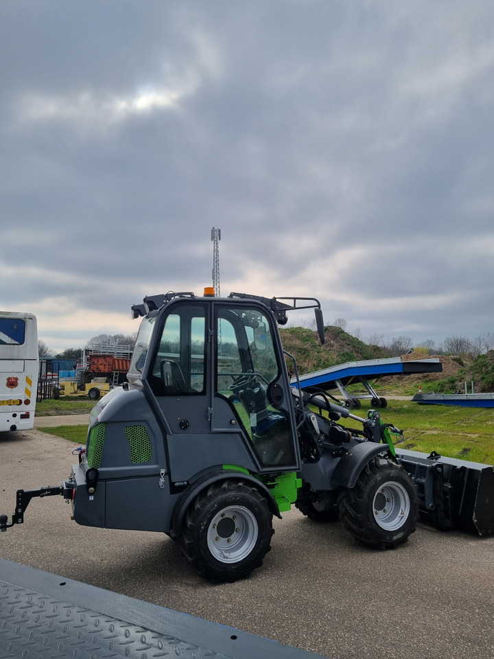 Wiellader WCM L2416