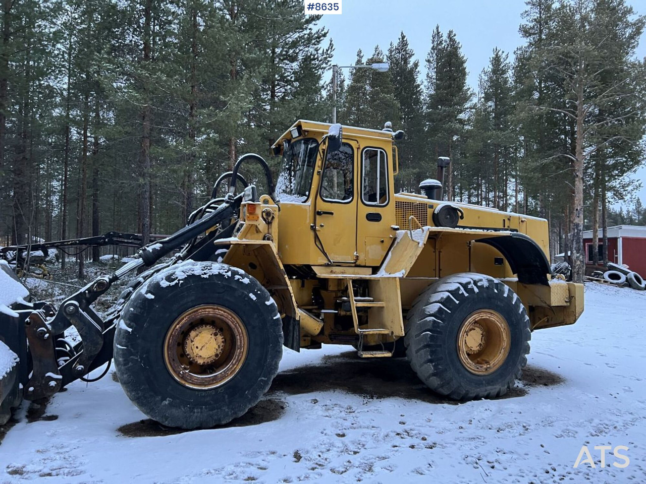 Wiellader Wheel Loader Volvo BM L120 with bucket