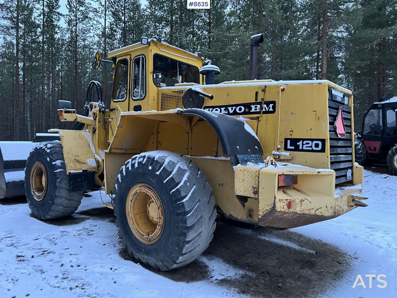Wiellader Wheel Loader Volvo BM L120 with bucket