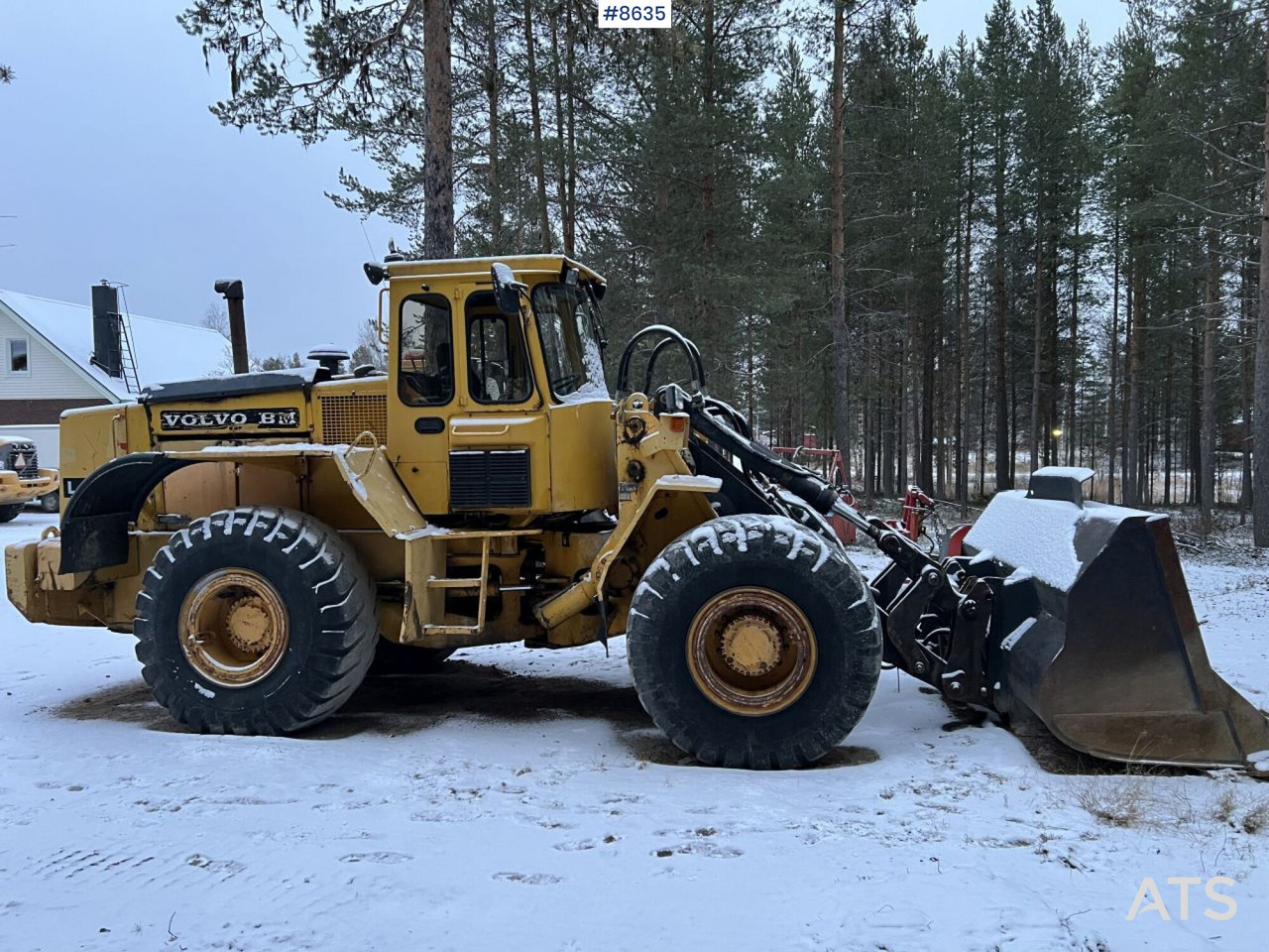 Wiellader Wheel Loader Volvo BM L120 with bucket
