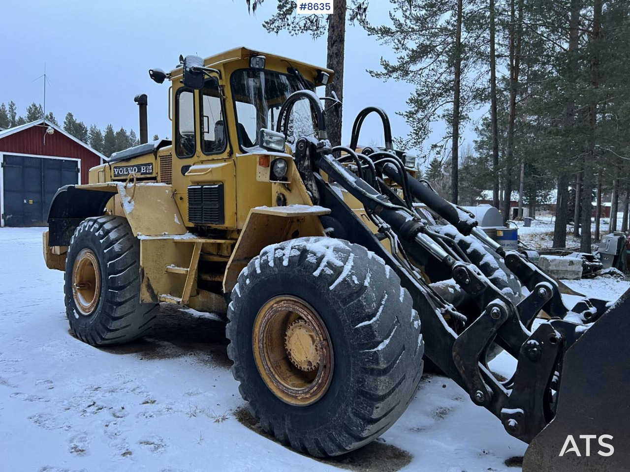 Wiellader Wheel Loader Volvo BM L120 with bucket