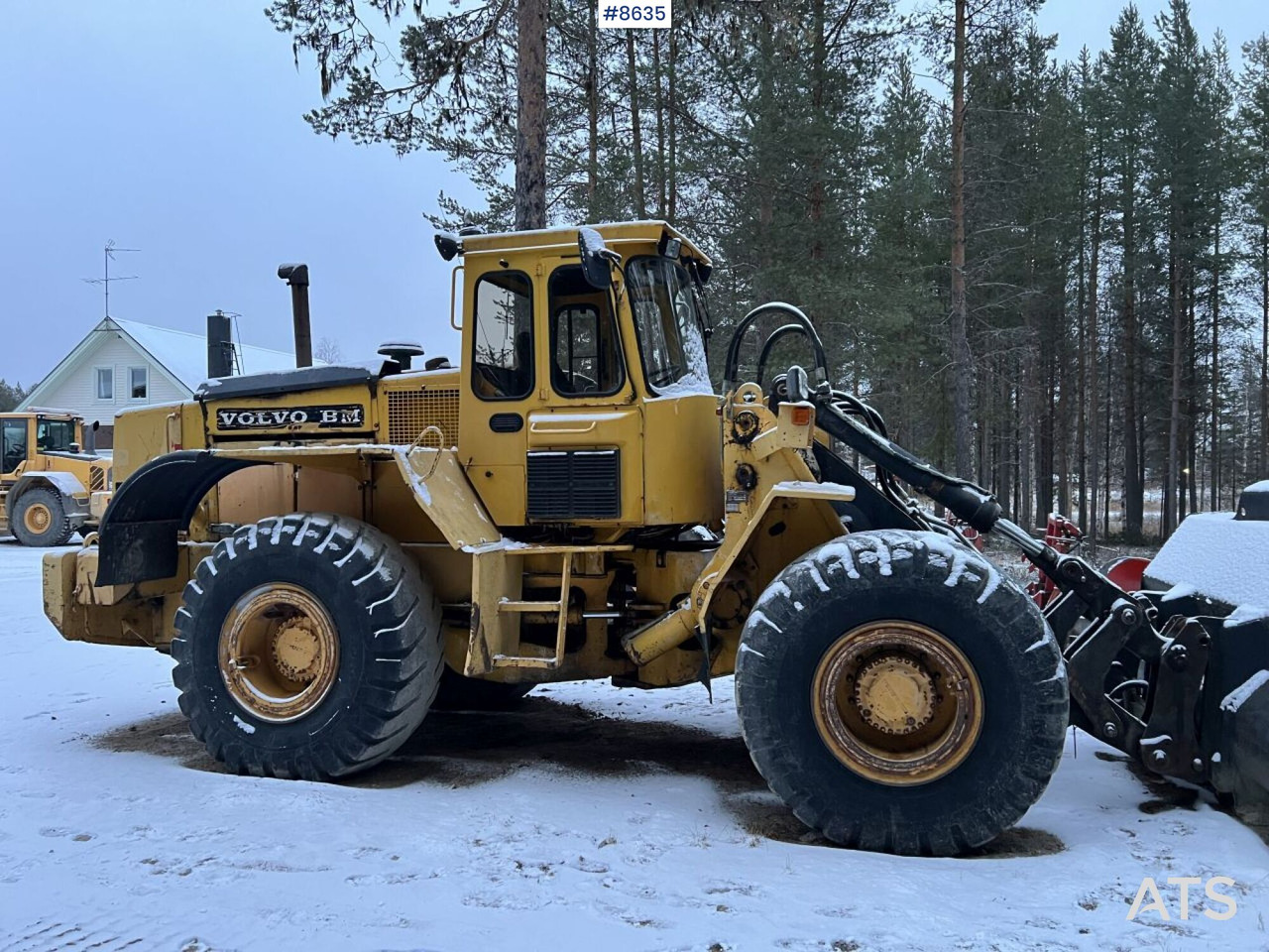 Wiellader Wheel Loader Volvo BM L120 with bucket