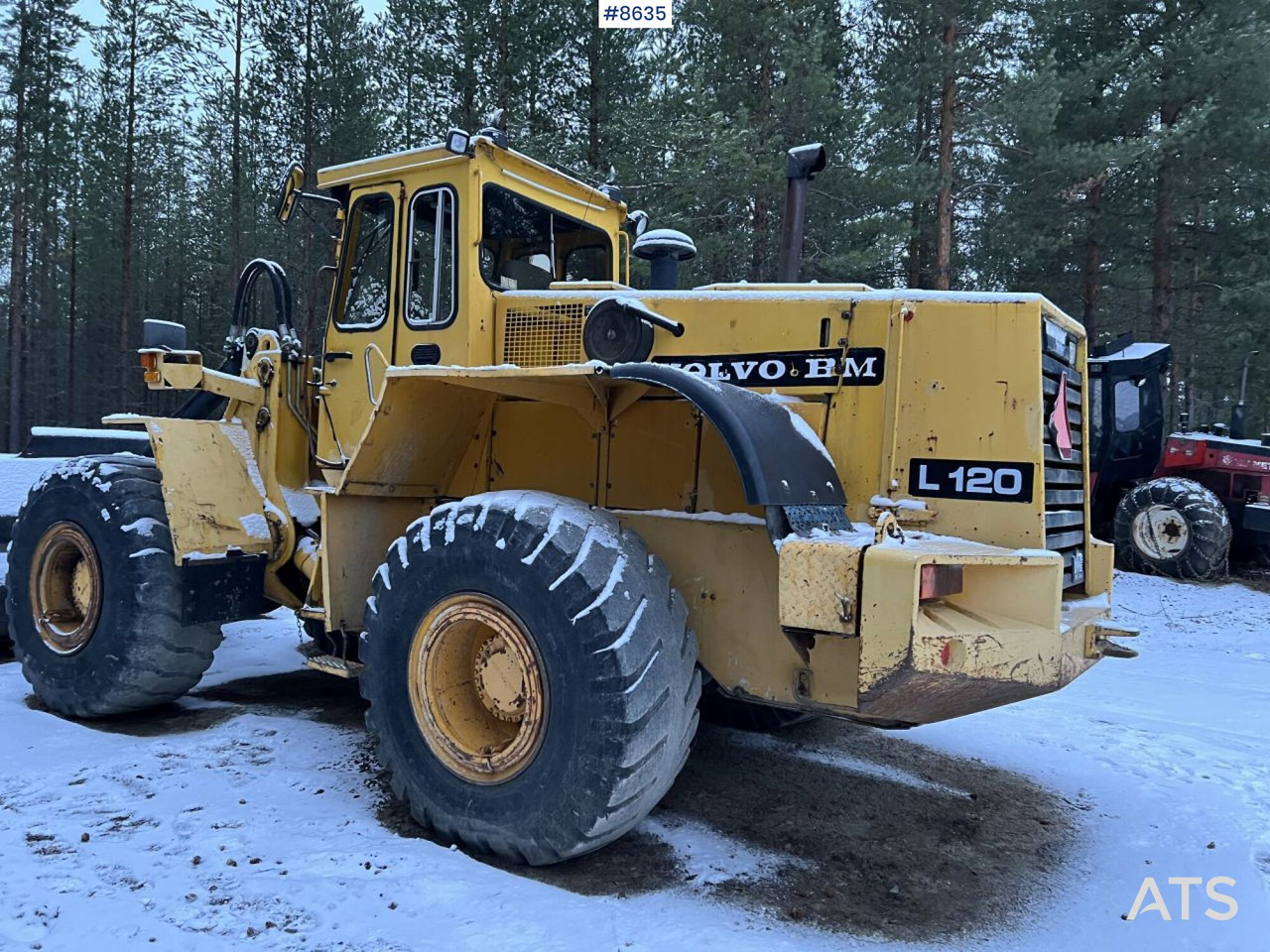 Wiellader Wheel Loader Volvo BM L120 with bucket