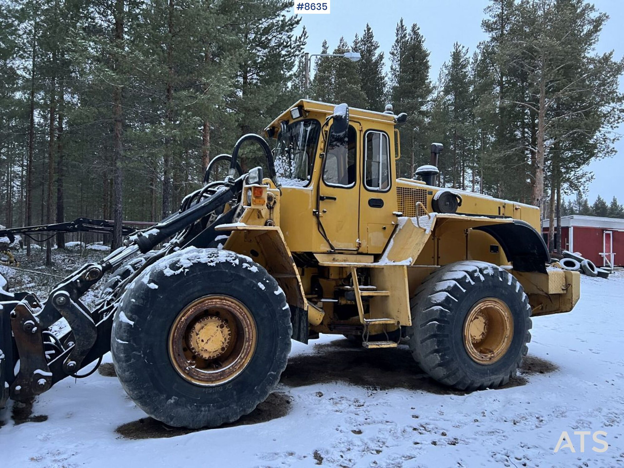 Wiellader Wheel Loader Volvo BM L120 with bucket