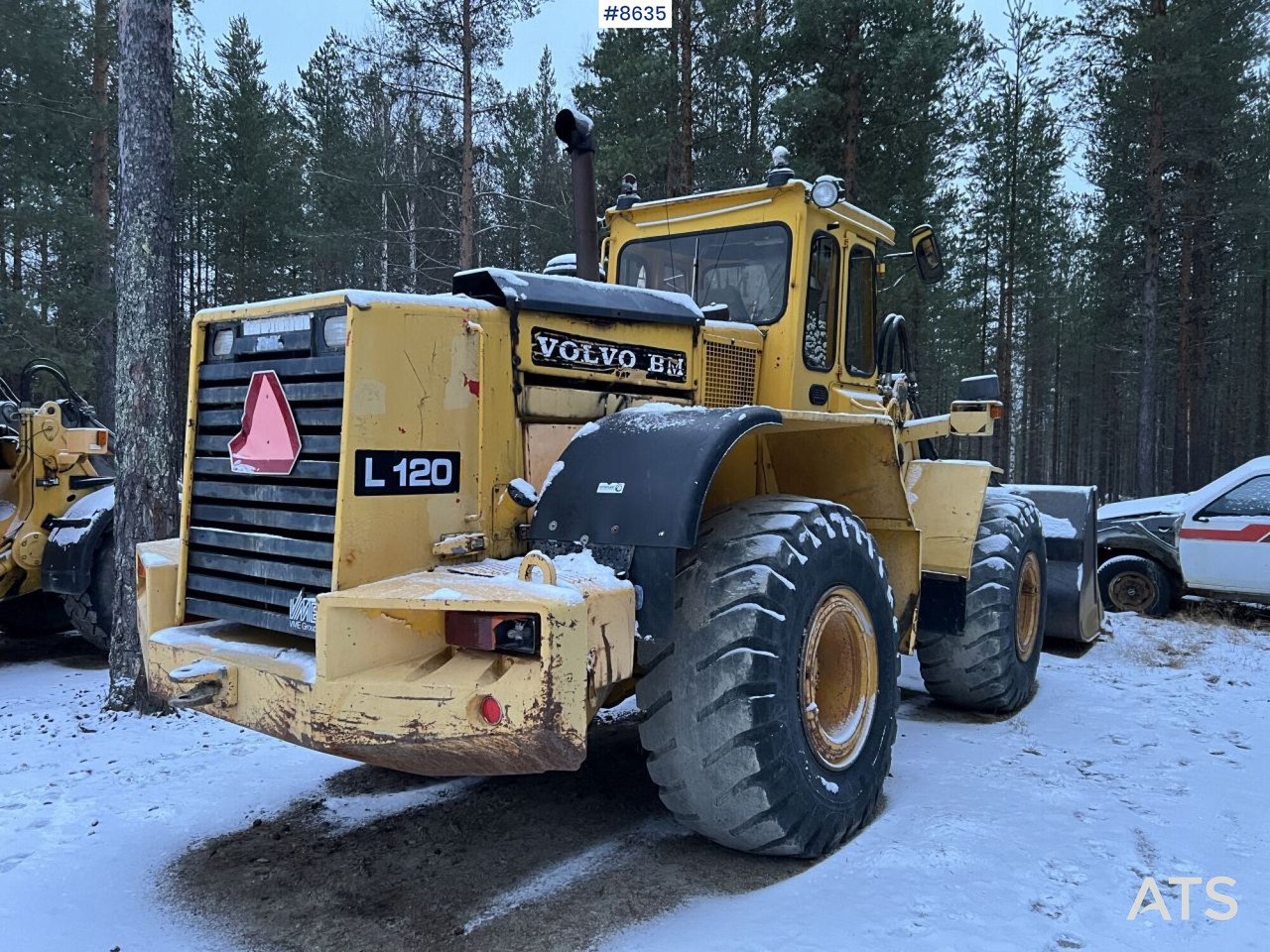 Wiellader Wheel Loader Volvo BM L120 with bucket