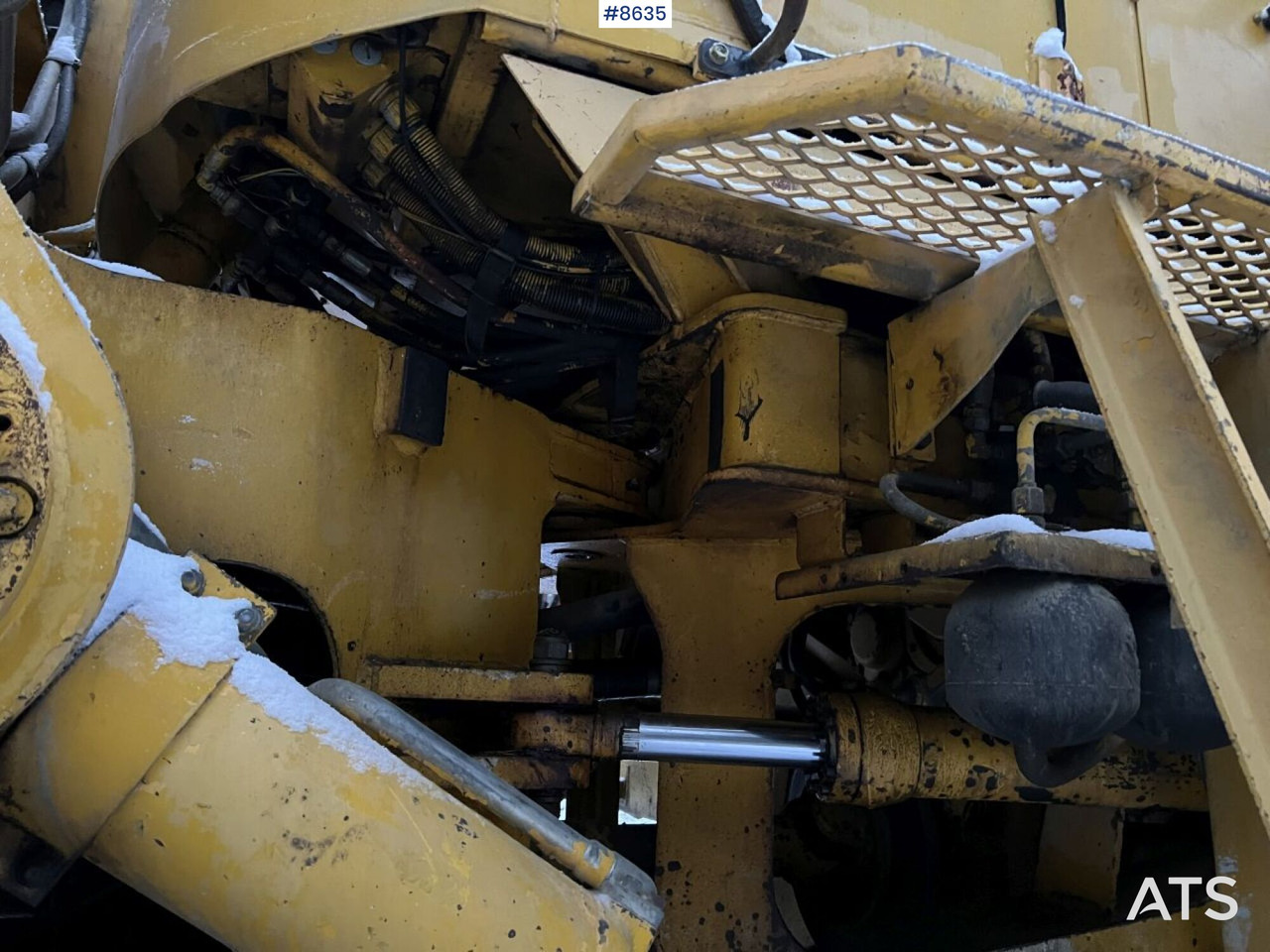 Wiellader Wheel Loader Volvo BM L120 with bucket