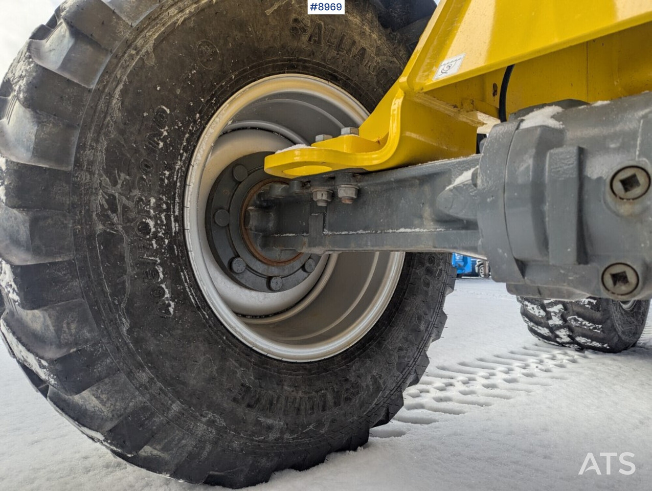 Wiellader Wheel Loader Wacker Neuson WL52 with multiple attachments (SEE VIDEO)