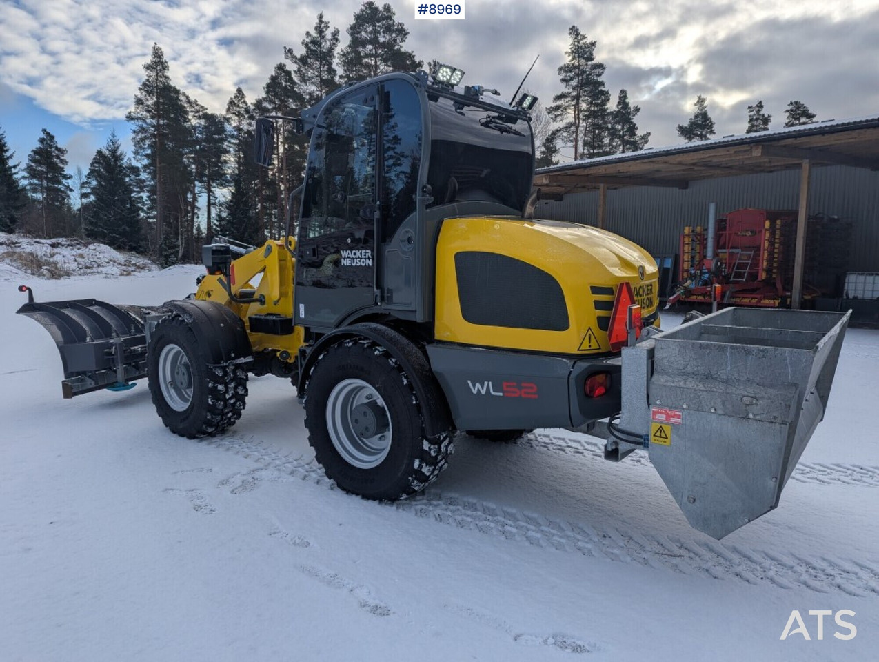 Wiellader Wheel Loader Wacker Neuson WL52 with multiple attachments (SEE VIDEO)