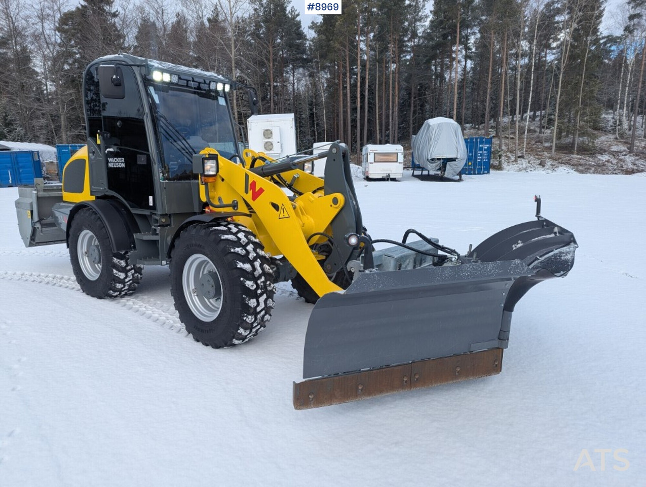 Wiellader Wheel Loader Wacker Neuson WL52 with multiple attachments (SEE VIDEO)
