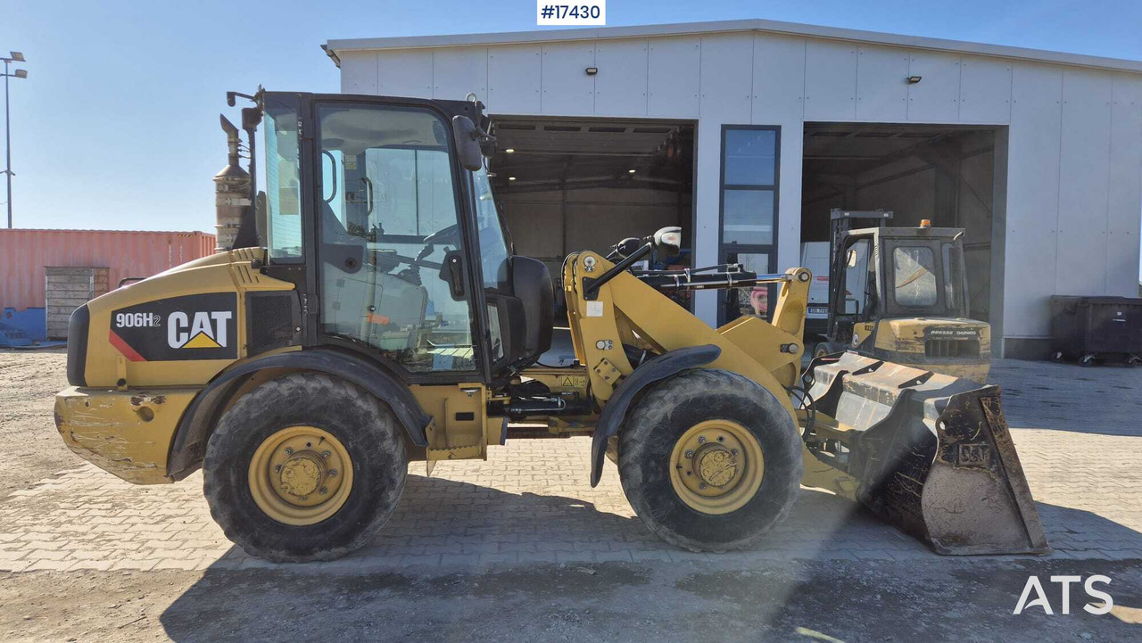 Wiellader Wheel loader CATERPILLAR 906 H2 (2014)