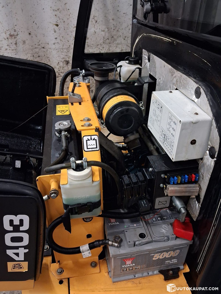 Wiellader Wheel loader JCB 403, 2018, 3017 h, Tampere