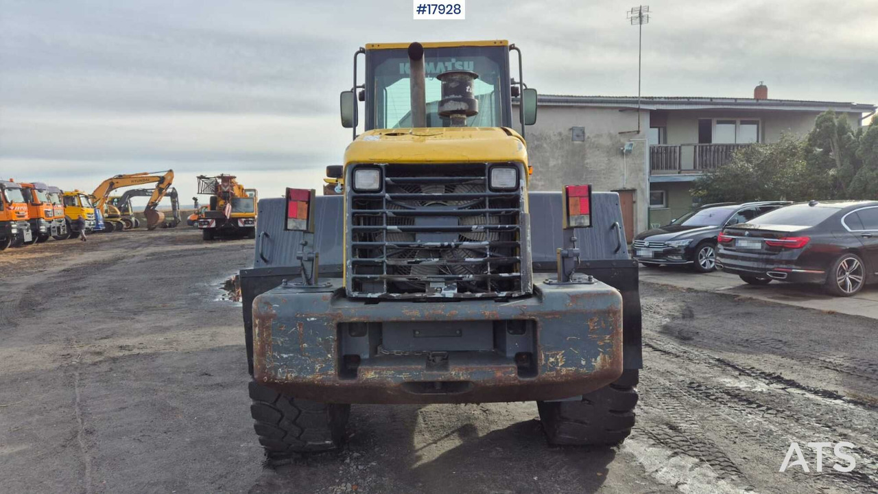 Wiellader Wheel loader KOMATSU WA320-5H (2005)