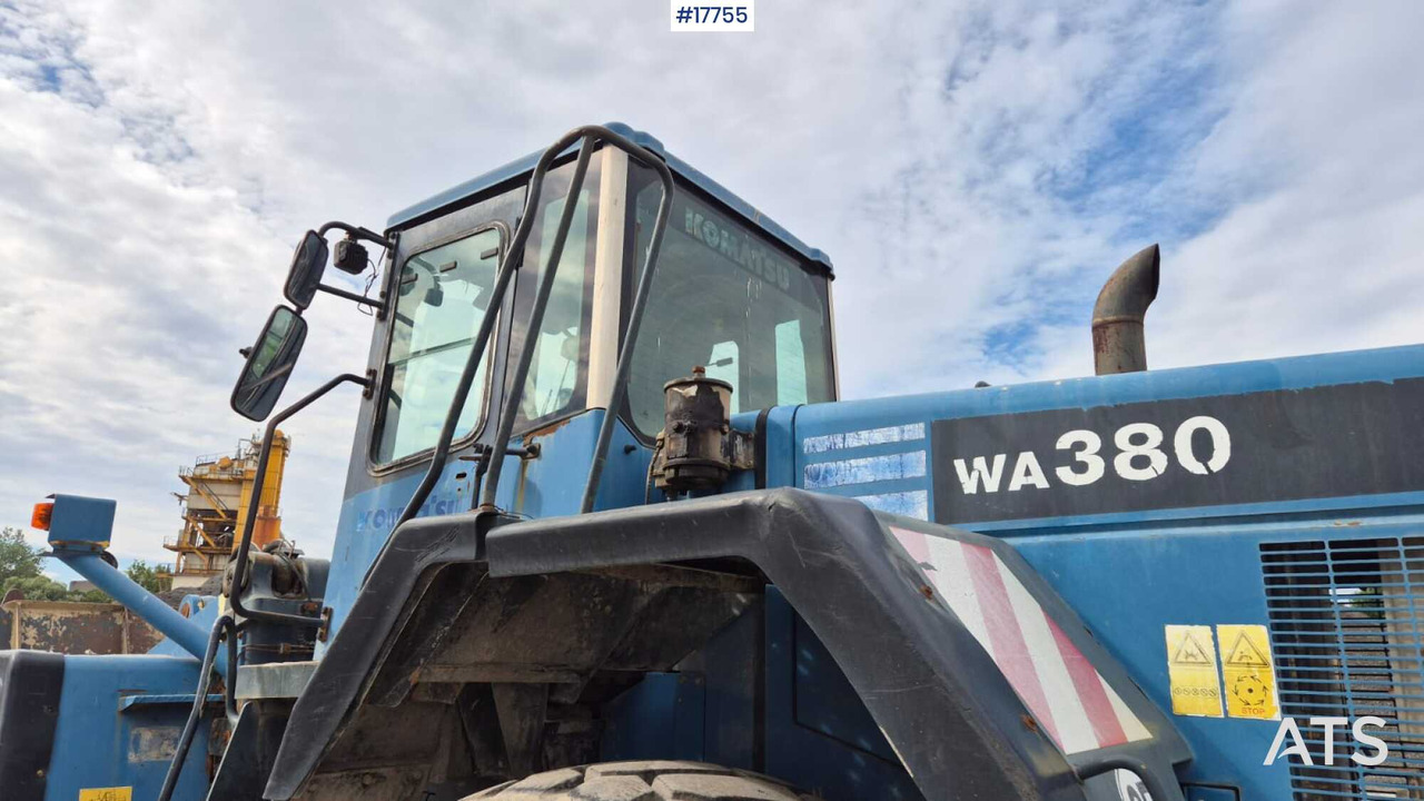 Wiellader Wheel loader KOMATSU WA380 5H (2002)