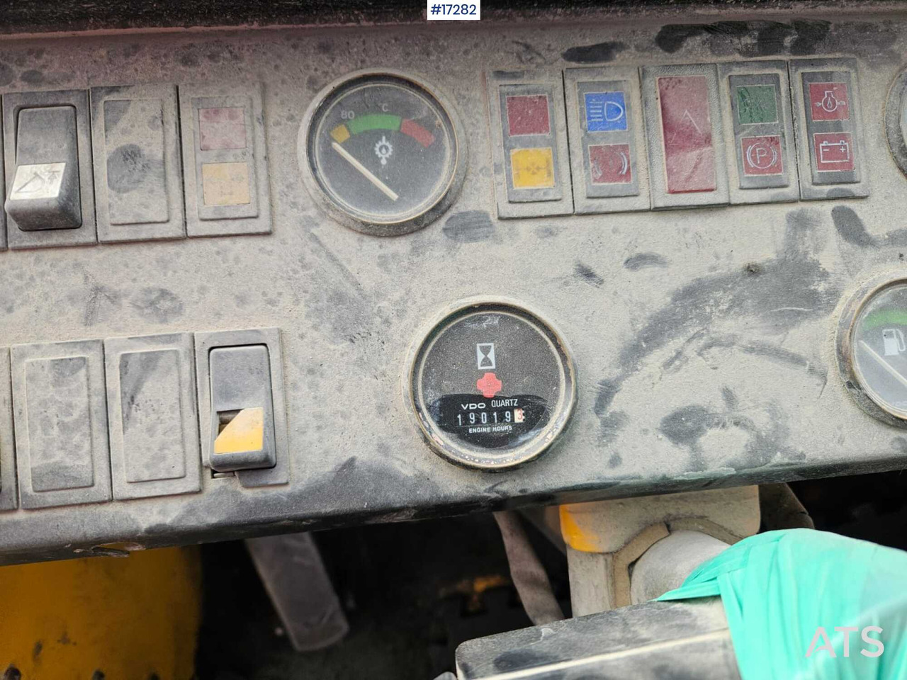 Wiellader Wheel loader VOLVO BM L120 (1991)