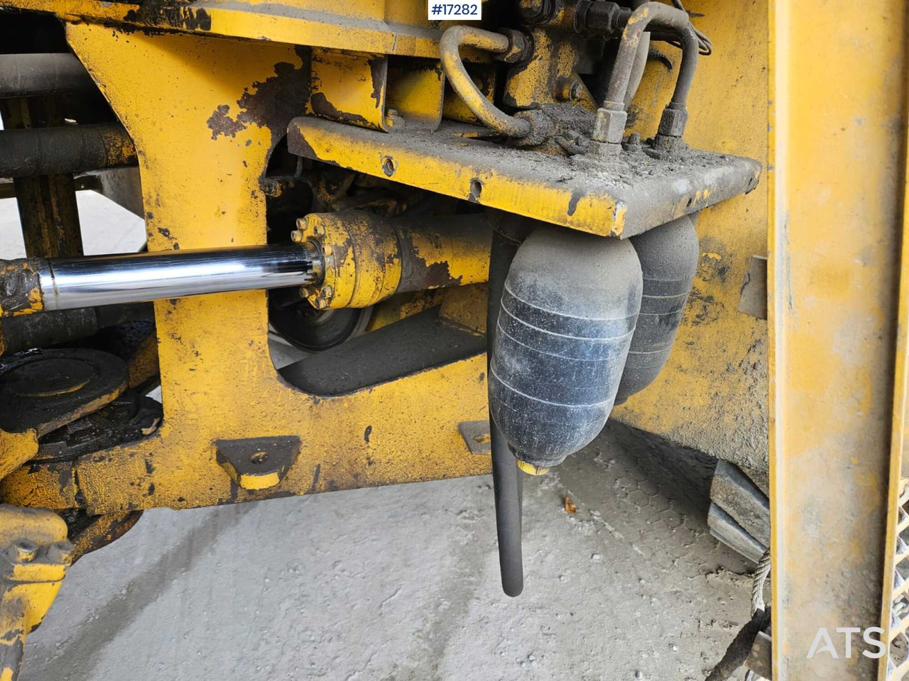 Wiellader Wheel loader VOLVO BM L120 (1991)