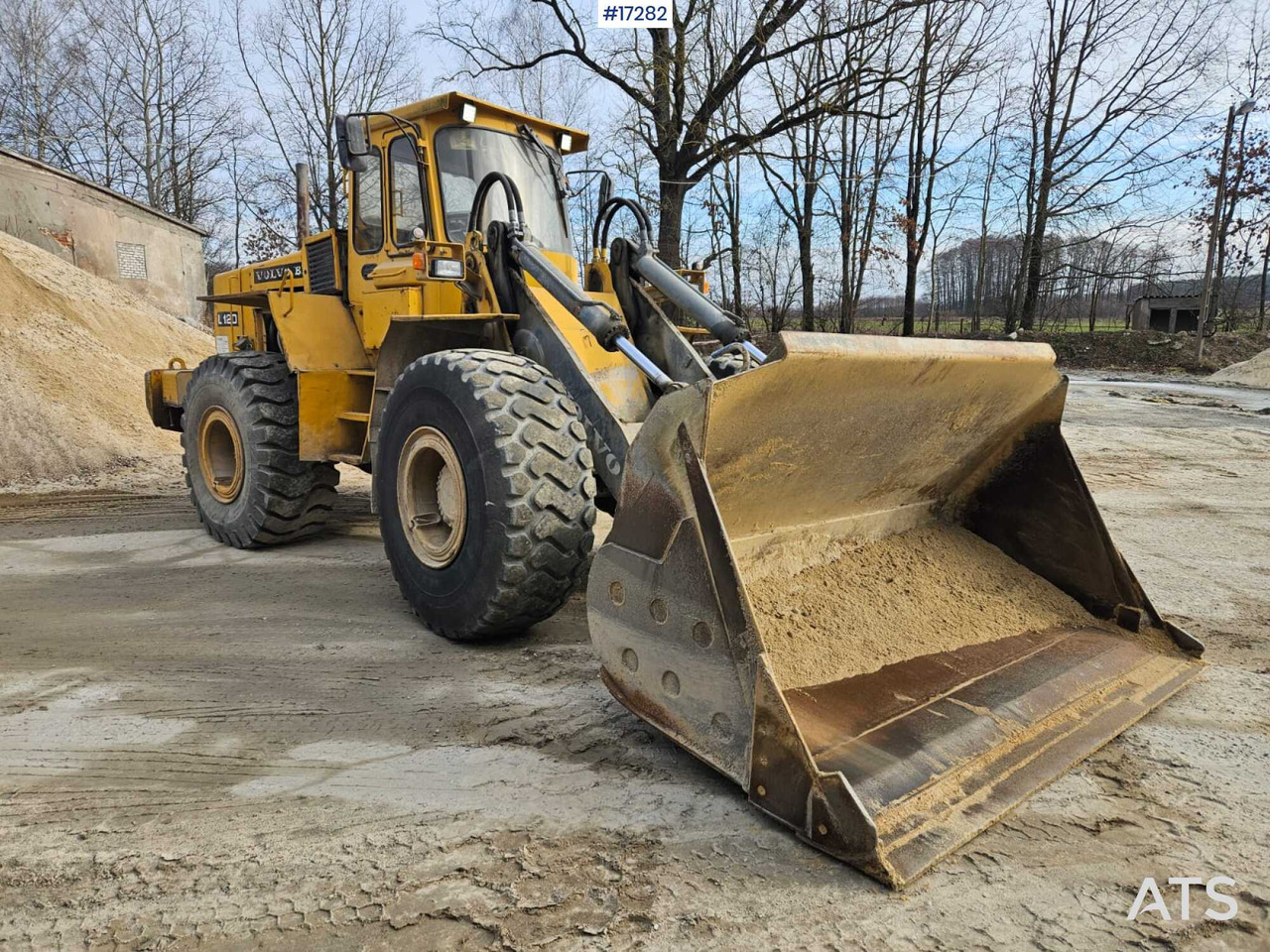 Wiellader Wheel loader VOLVO BM L120 (1991)