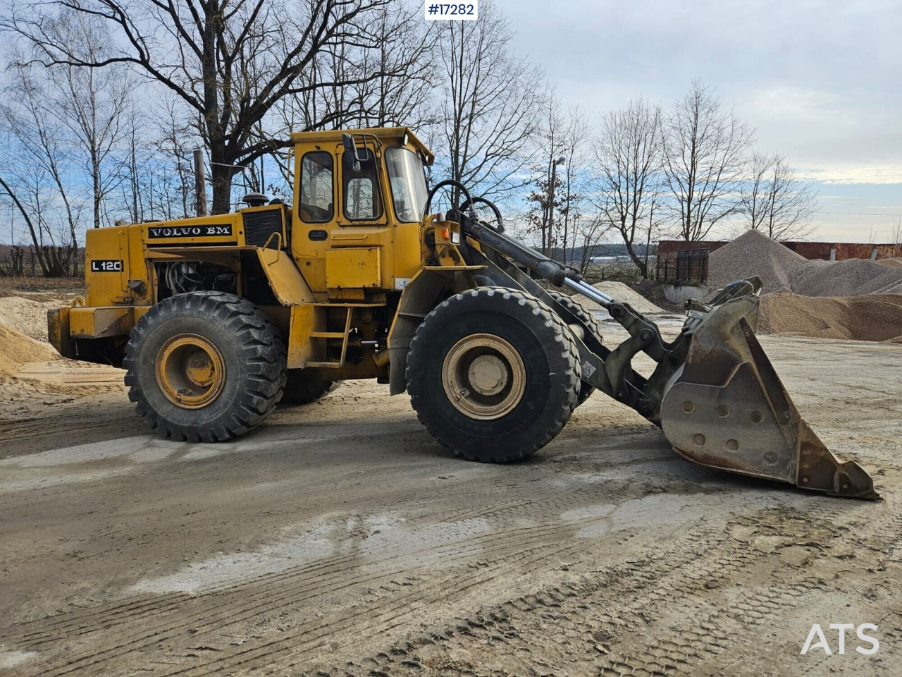 Wiellader Wheel loader VOLVO BM L120 (1991)