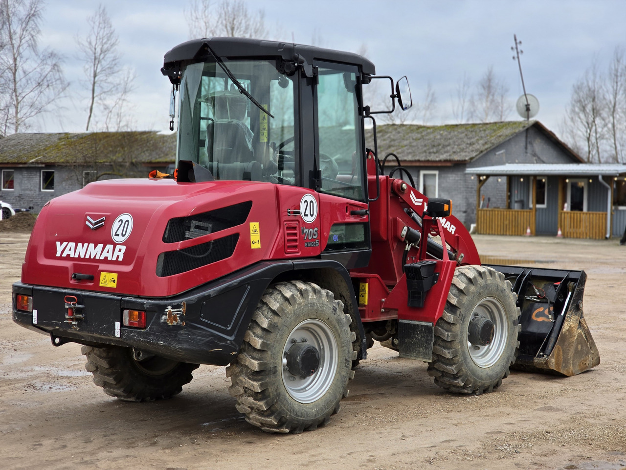 Wiellader YANMAR V70S