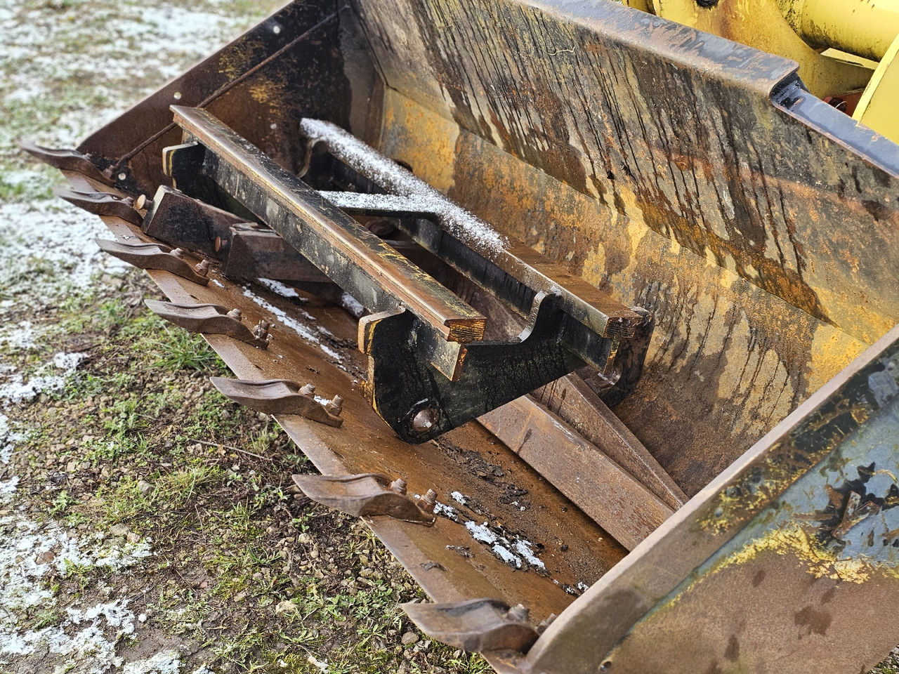 Wiellader YANMAR V8, 744 hours!