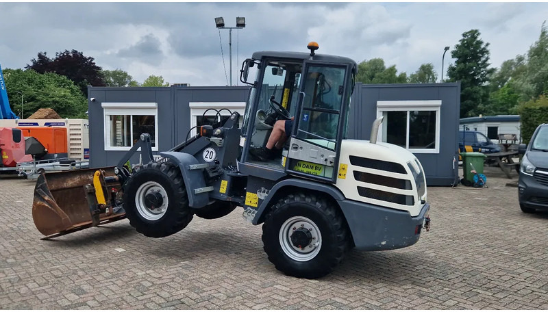 Wiellader Yanmar / Terex TL80 met NL kenteken very low hours!