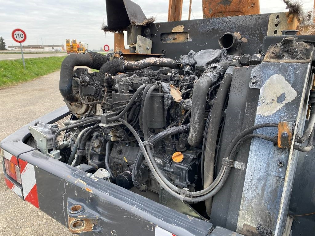 Wiellader Yanmar V 100 / Certificat CE endommagée