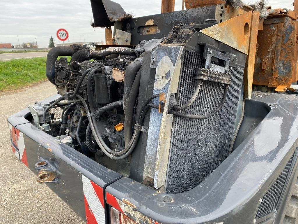 Wiellader Yanmar V 100 / Certificat CE endommagée