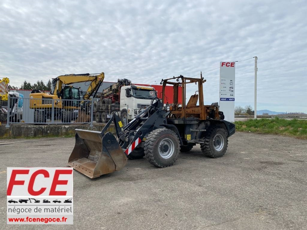 Wiellader Yanmar V 100 / Certificat CE endommagée