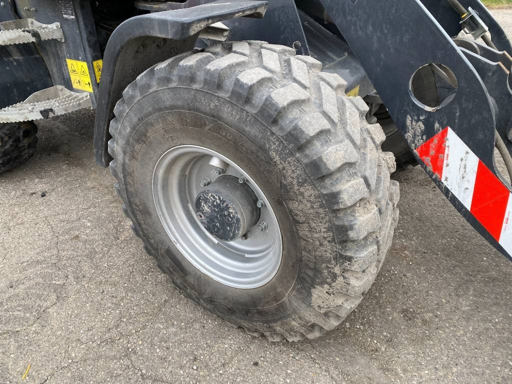 Wiellader Yanmar V 100 / Certificat CE endommagée