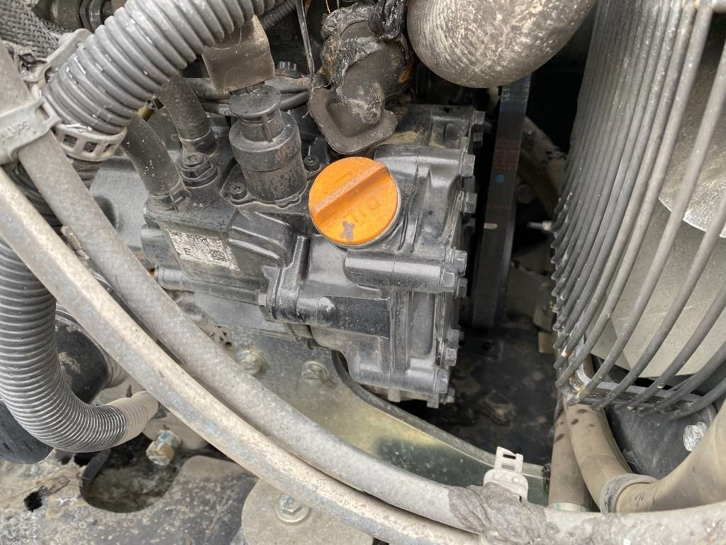 Wiellader Yanmar V 100 / Certificat CE endommagée