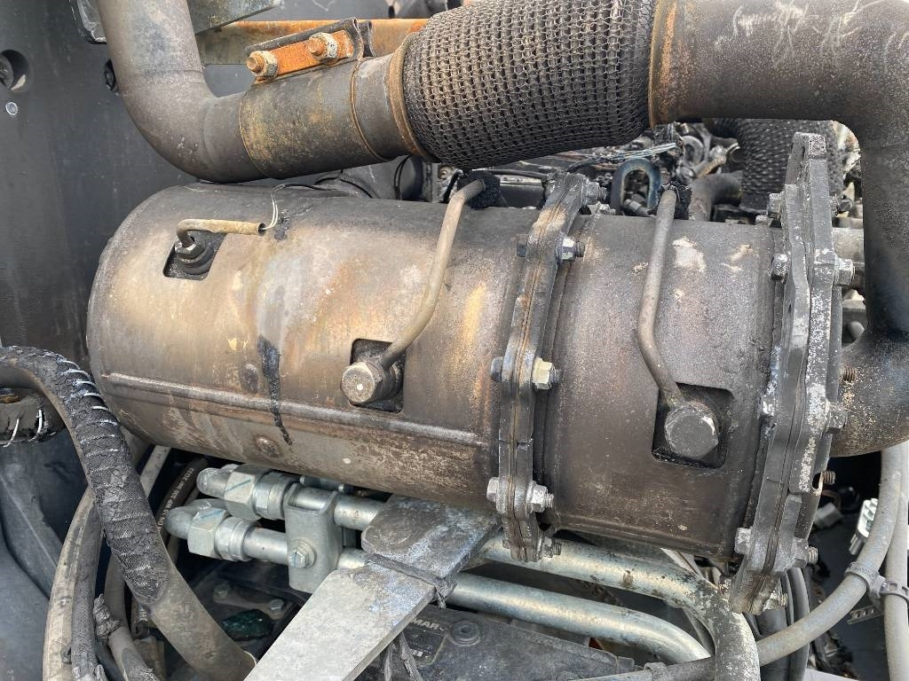 Wiellader Yanmar V 100 / Certificat CE endommagée