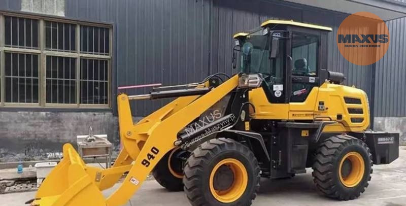 Wiellader maxus Навантажувач Bobcat 4x4