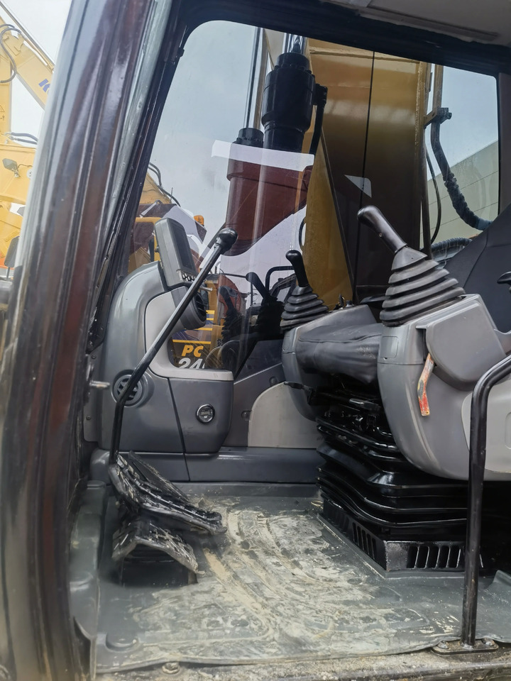 Rupsgraafmachine cat used excavators 320dl 20 ton excavators machine crawler excavators 320dl 320d price: afbeelding 7