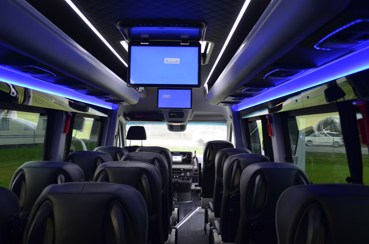 Nieuw Minibus, Personenvervoer MERCEDES-BENZ 519 4x4 high and low drive: afbeelding 12