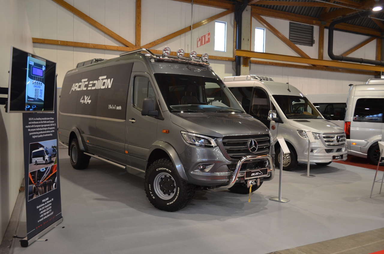 Nieuw Minibus, Personenvervoer MERCEDES-BENZ 519 4x4 high and low drive: afbeelding 7