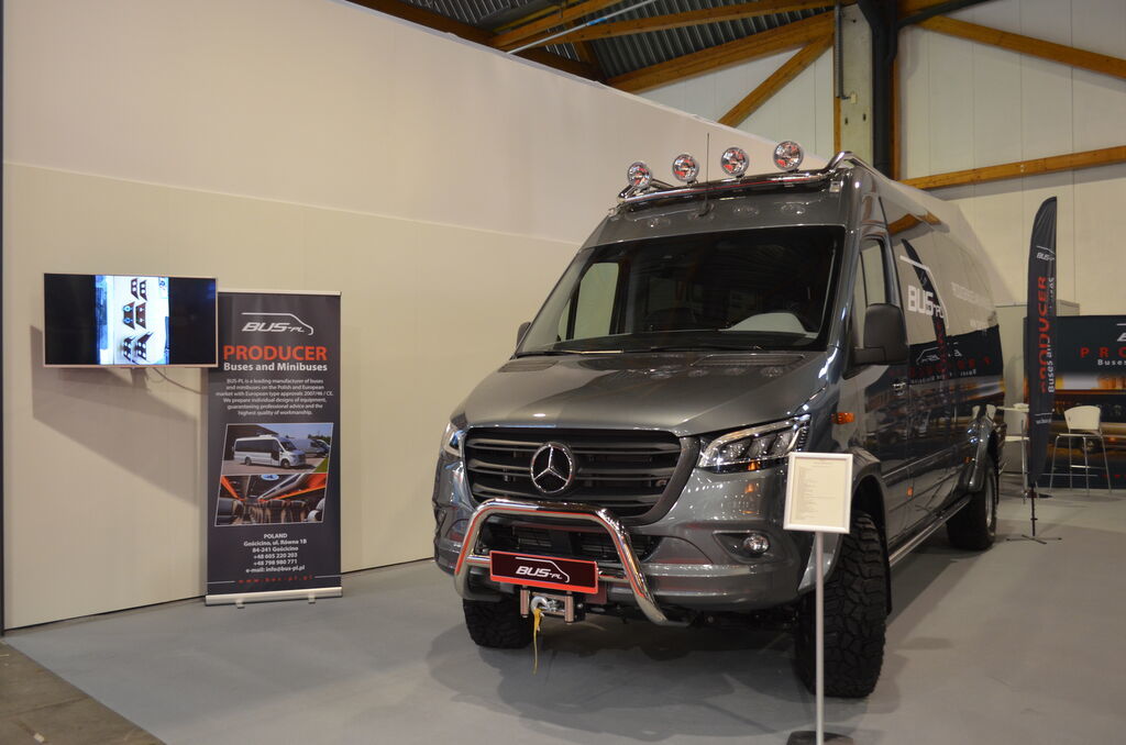 Nieuw Minibus, Personenvervoer MERCEDES-BENZ Sprinter 519 4x4 high and low drive: afbeelding 3