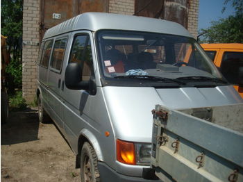 FORD Transit
 - Minibus