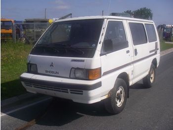 Mitsubishi SHOGUN 2,5 TURBO 4X4. - minibus