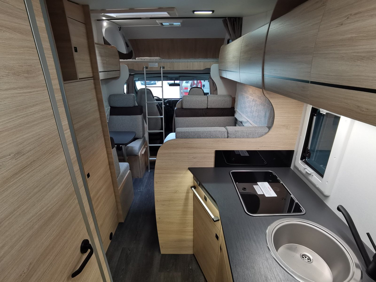 Alkoof camper Chausson C 656 FIRST LINE /-2025- / 140PS / ETAGENBETTEN
