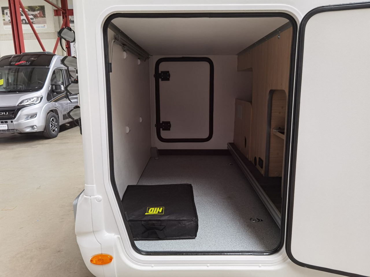 Alkoof camper Chausson C 727 FIRST LINE /140PS / EINZELBETTEN & ALKOVEN