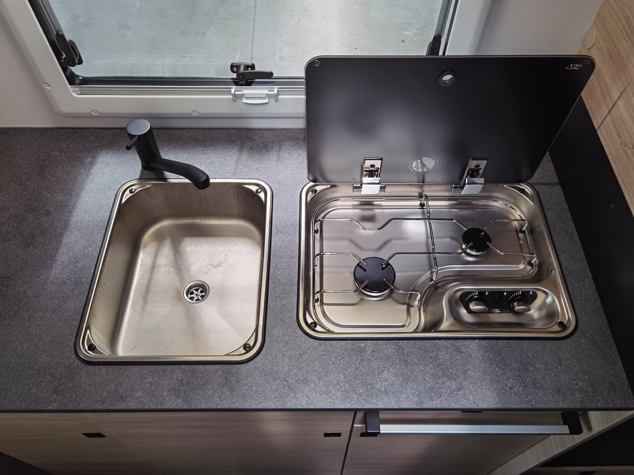 Alkoof camper Chausson C 727 FIRST LINE /140PS / EINZELBETTEN & ALKOVEN