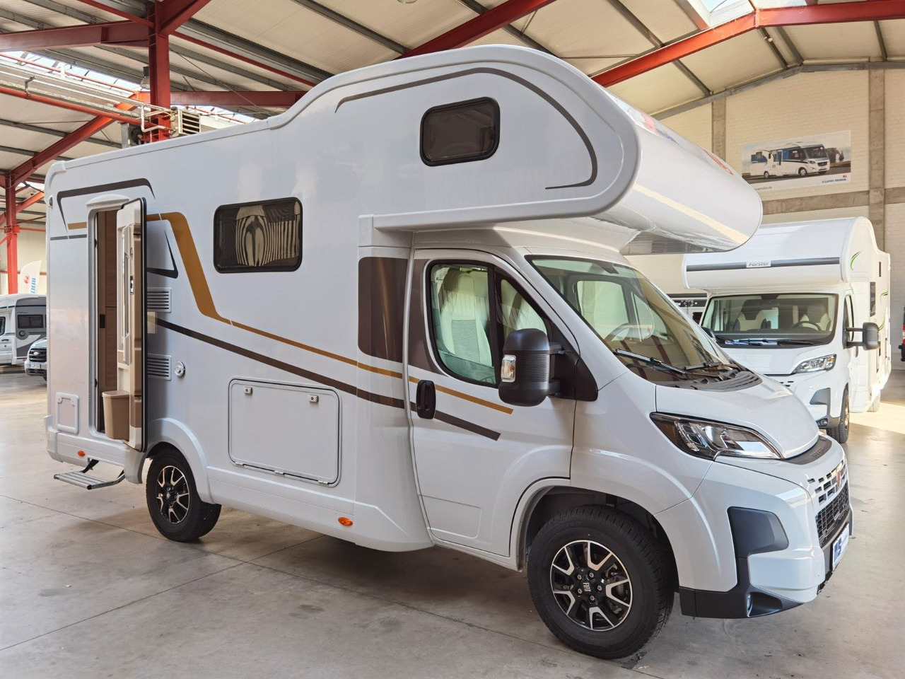 Alkoof camper Eura Mobil ACTIVA ONE 630 LS / -2025- / 140PS / RAUMWUNDER