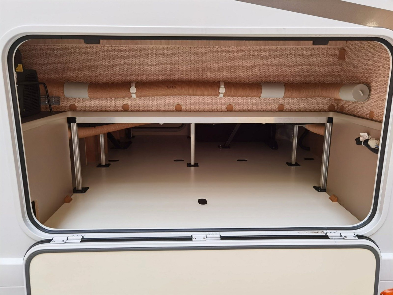 Alkoof camper Eura Mobil ACTIVA ONE 630 LS / -2025- / 140PS / RAUMWUNDER