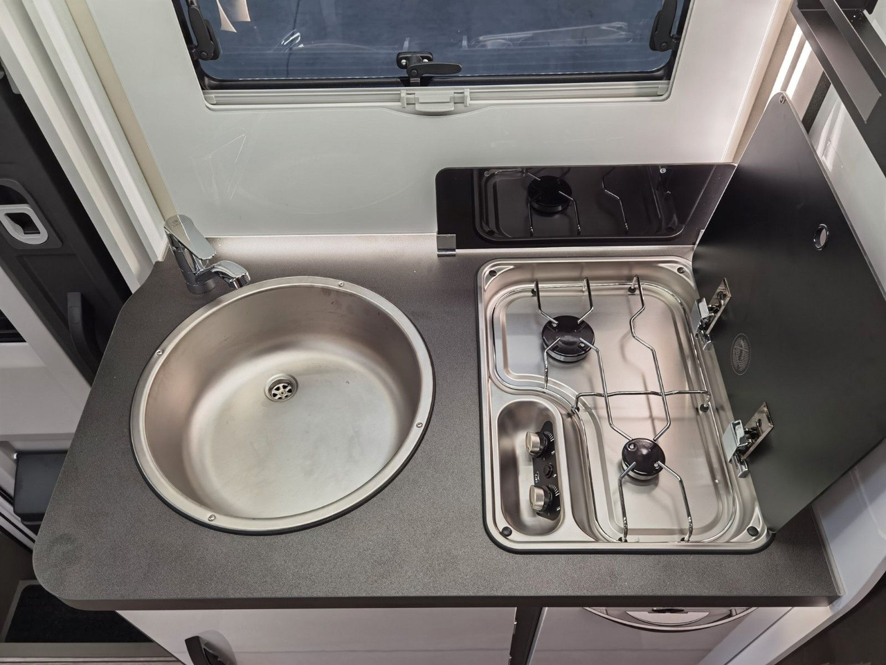 Alkoof camper Forster A 699 EB / - 2026 - / 165 PS - 8G / EINZELBETTEN