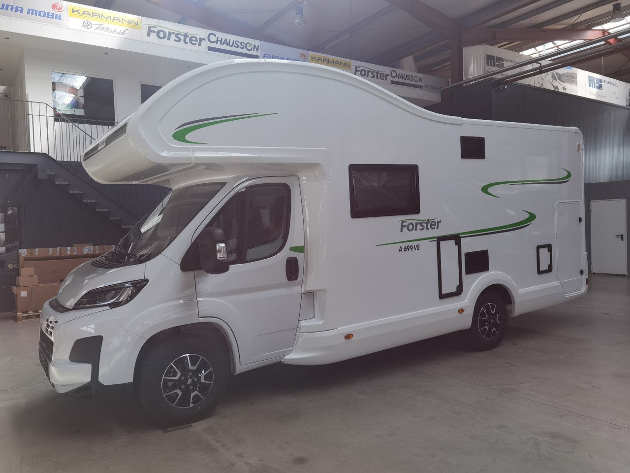 Alkoof camper Forster A 699 VB / - MODELL 2025- / 140PS / ETAGENBETTEN